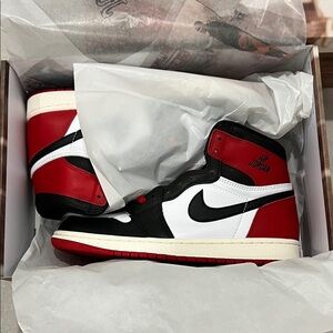 Nike Air Jordan 1 Retro OG High-Top Sneakers Black Red White